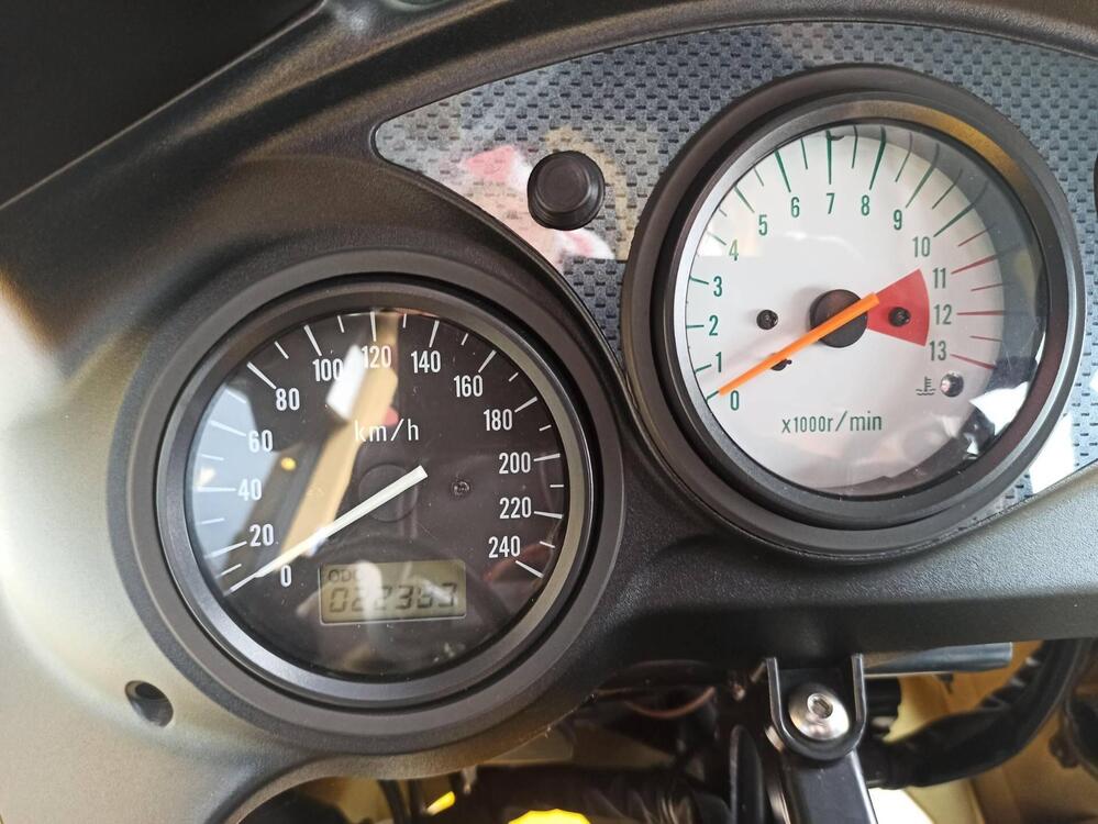 Suzuki SV 650 S (1999 - 02) (4)