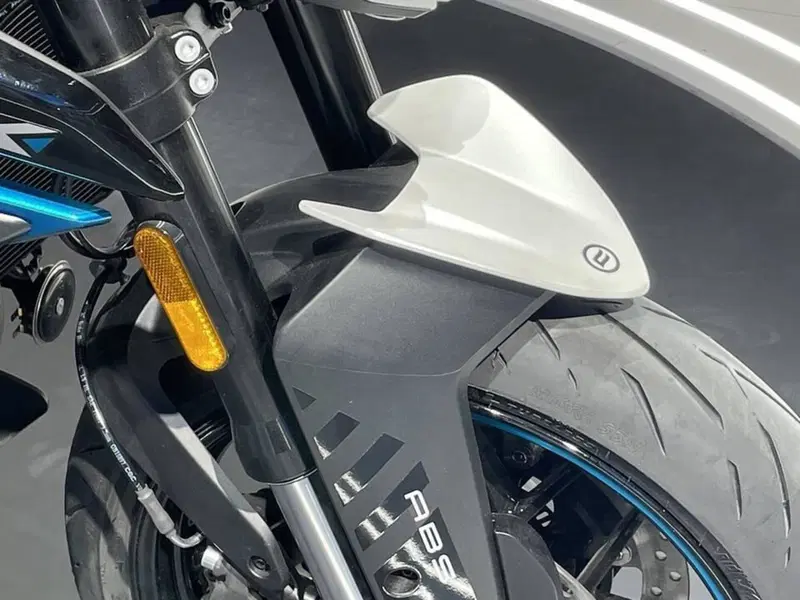 CFMOTO 675SR-R (2025 - 26) (11)