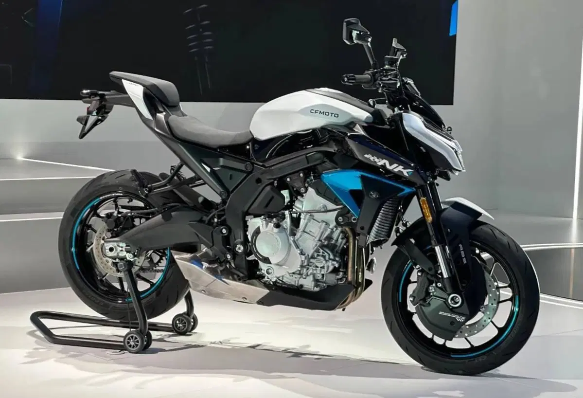 CFMOTO 675SR-R (2025 - 26) (5)