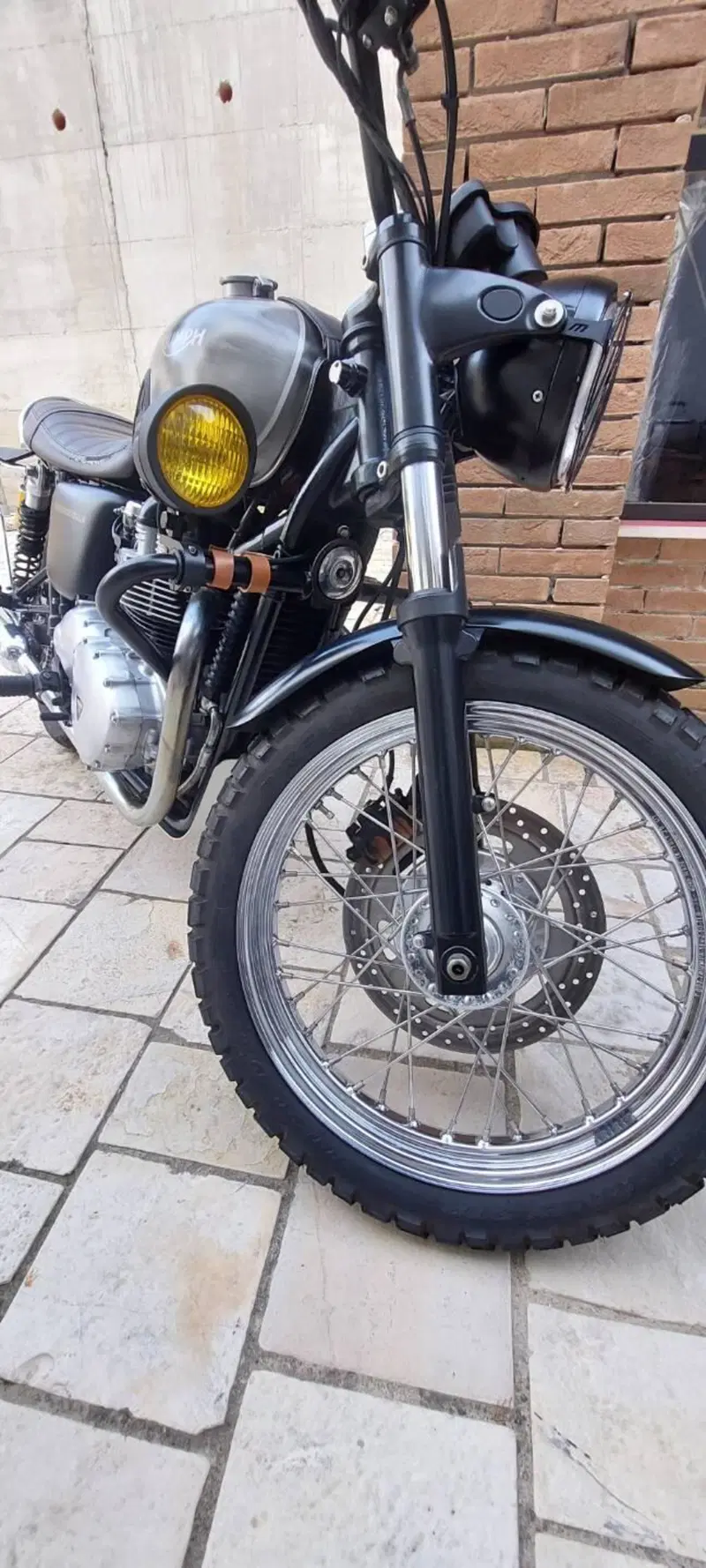 Triumph Bonneville 908 MD (2)