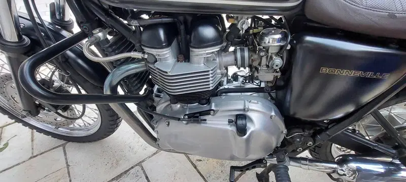 Triumph Bonneville 908 MD (9)