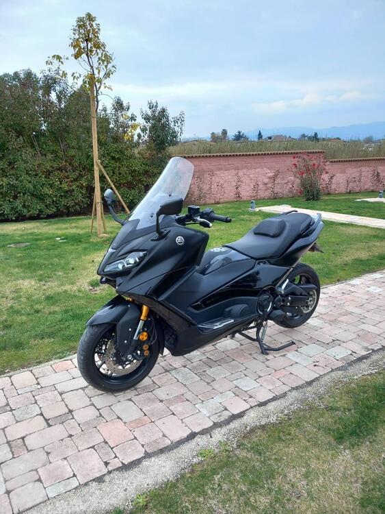 Yamaha T-Max 560 (2022 - 24) (3)