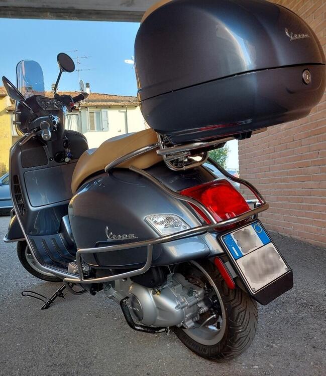 Vespa GTS 300 Touring ABS (2017 - 19) (3)