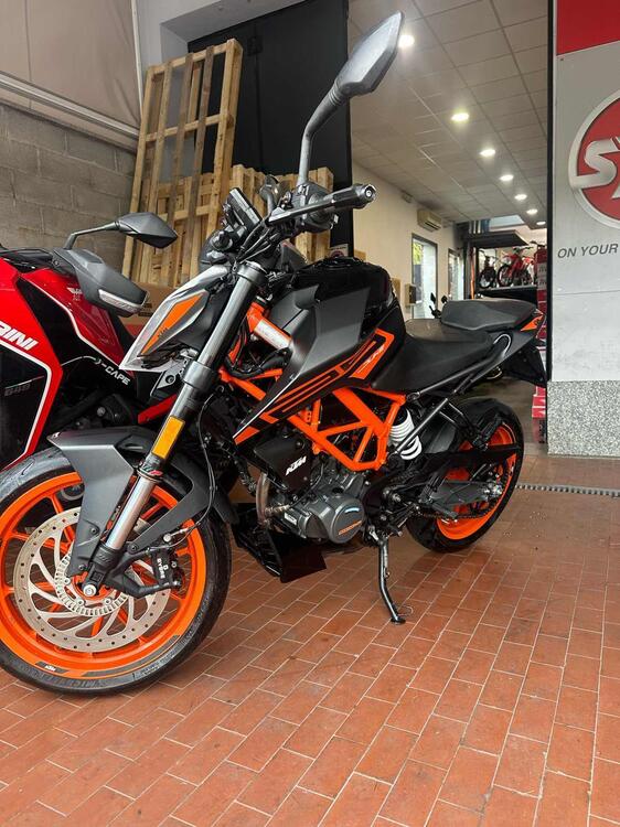 KTM 125 Duke (2021 - 23) (5)