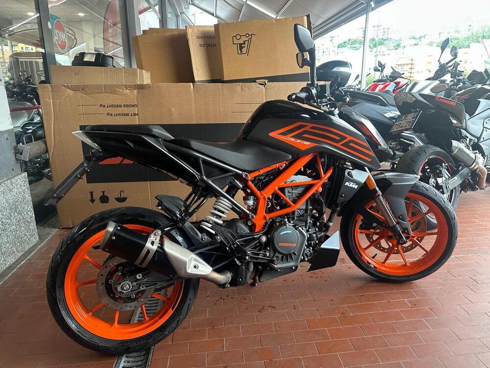 KTM 125 Duke (2021 - 23) (4)