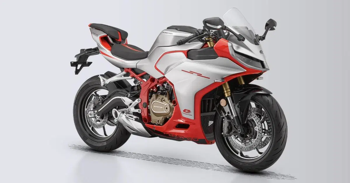 La QJ SRK 450RR arriver&agrave; in Europa? Per lei 4 cilindri da 421cc e 77,5cv a 14.000giri