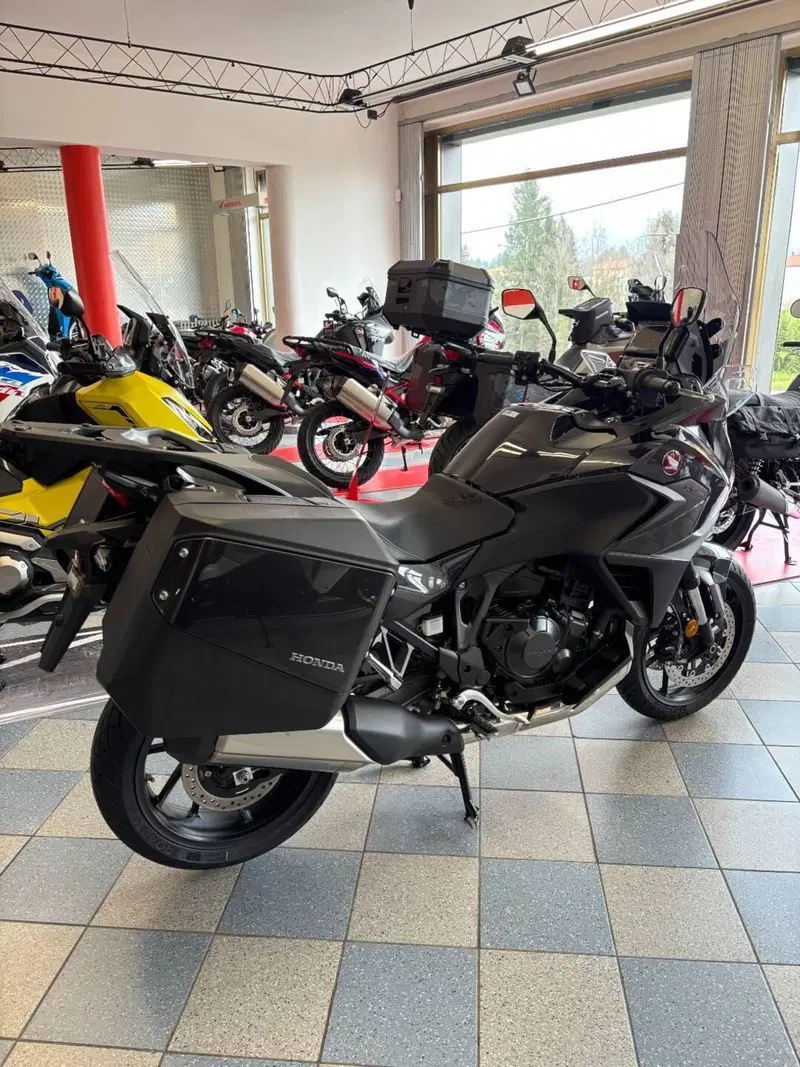Honda NT 1100 (2025 - 26) (4)