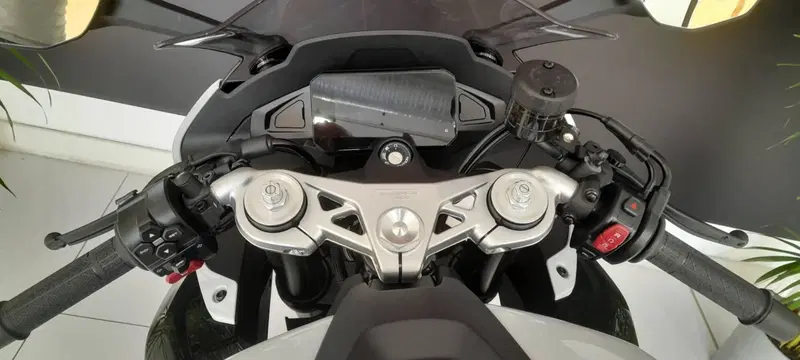 CFMOTO 675SR-R (2025 - 26) (5)