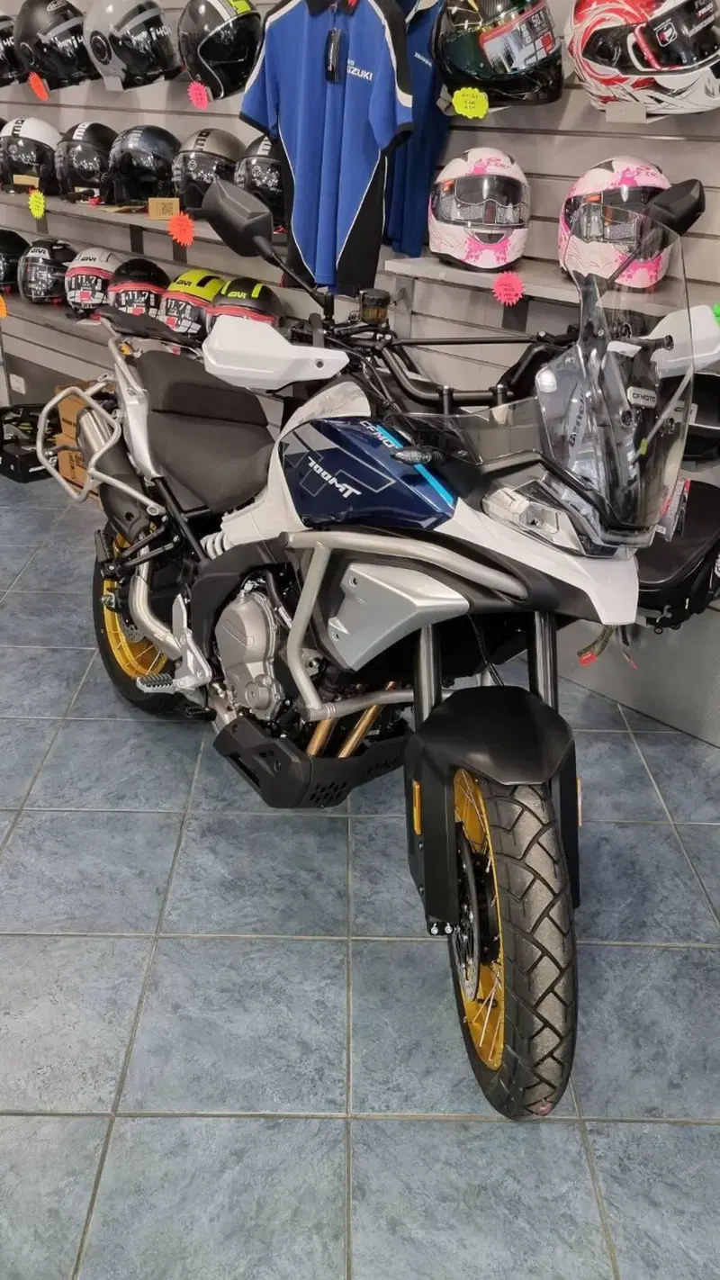 CFMOTO 700MT Adventure (2025 - 26) (2)