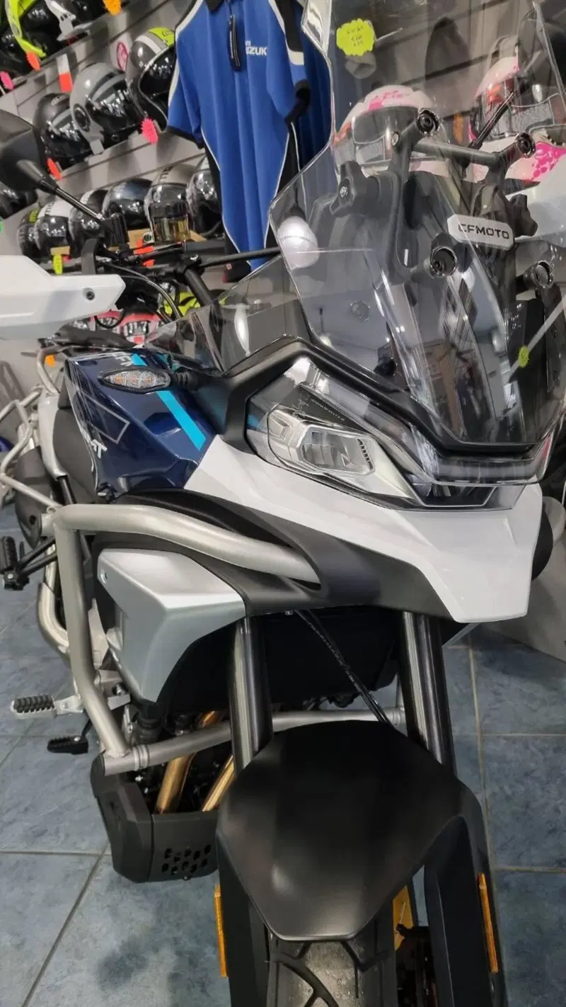 CFMOTO 700MT Adventure (2025 - 26) (3)