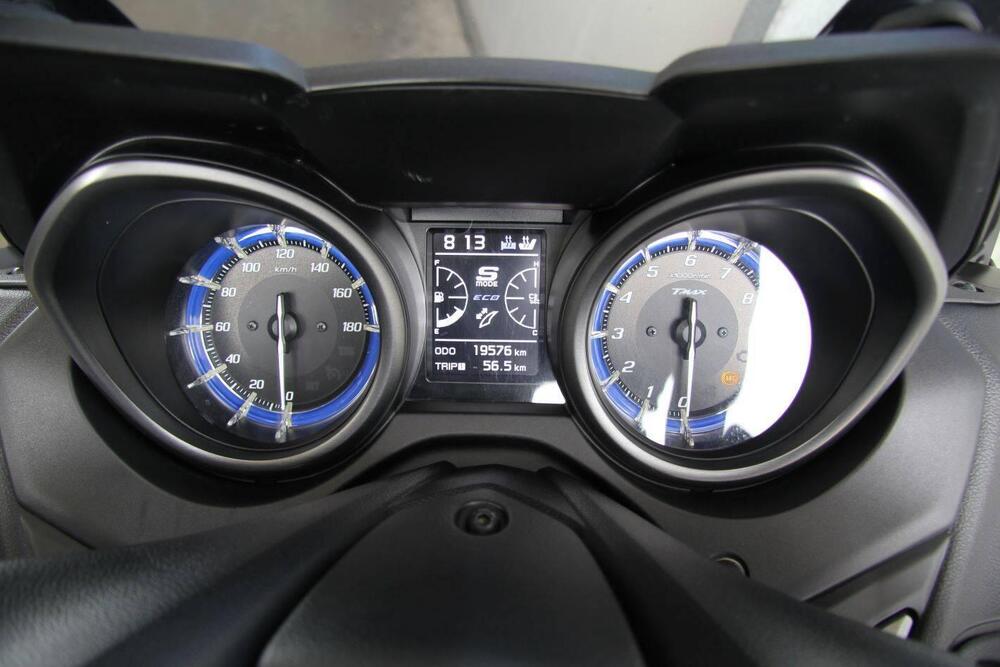 Yamaha T-Max 560 Tech Max (2020) (5)