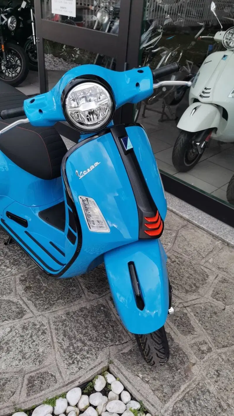 Vespa GTS 310 Supersport (2025 - 26) (2)