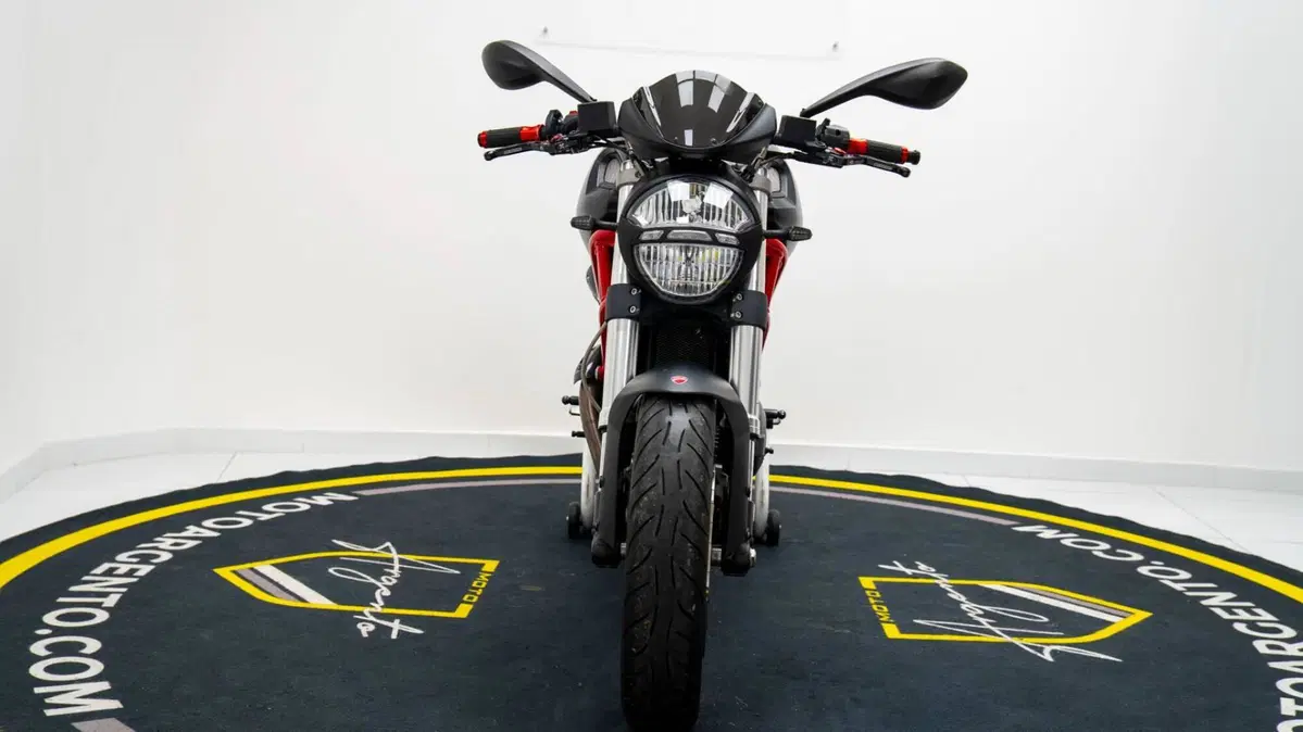 Ducati Monster 696 Plus (2007 - 14) (6)