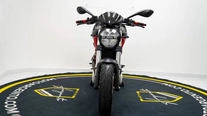 Ducati Monster 696 Plus (2007 - 14) (6)