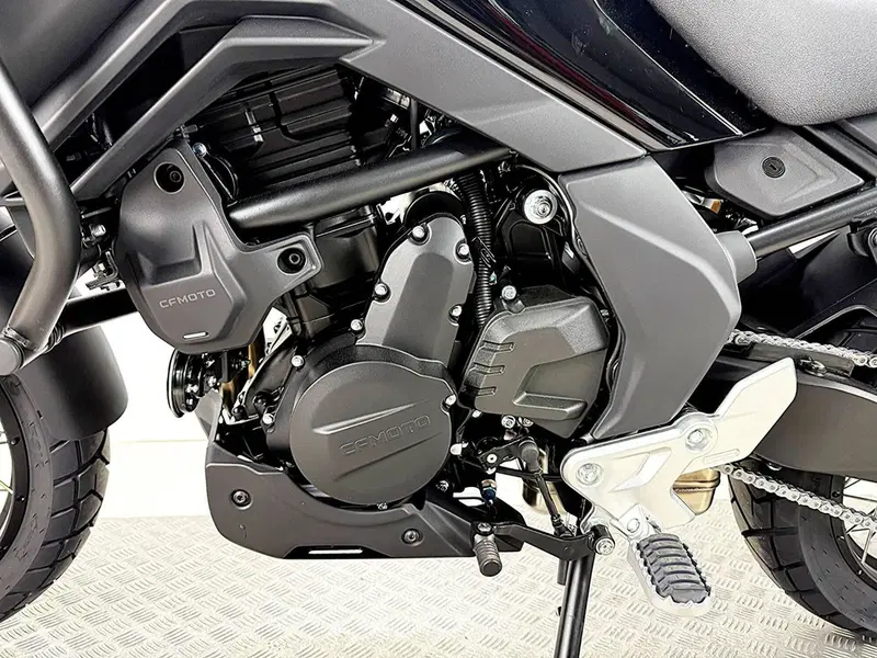 CFMOTO 700MT Adventure (2025 - 26) (14)