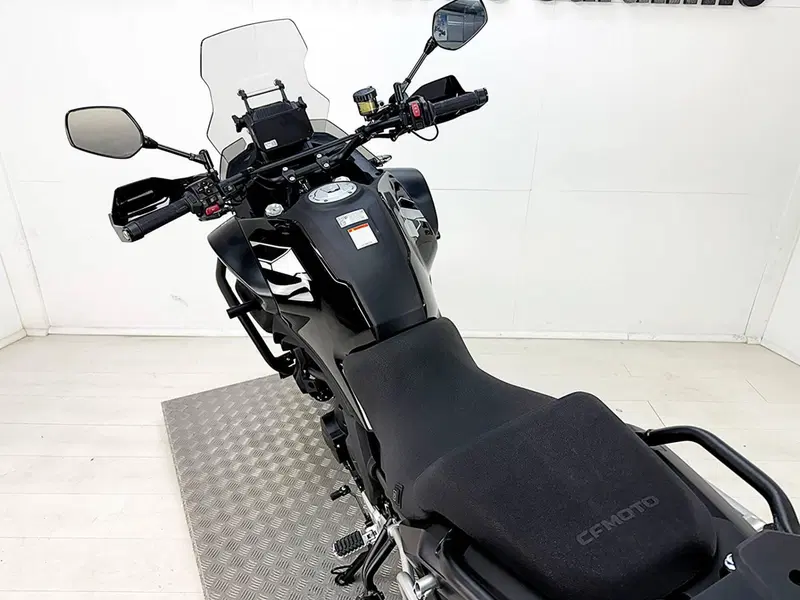CFMOTO 700MT Adventure (2025 - 26) (18)