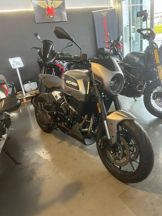 Moto Morini SEIEMMEZZO STR (2022 - 25) (2)