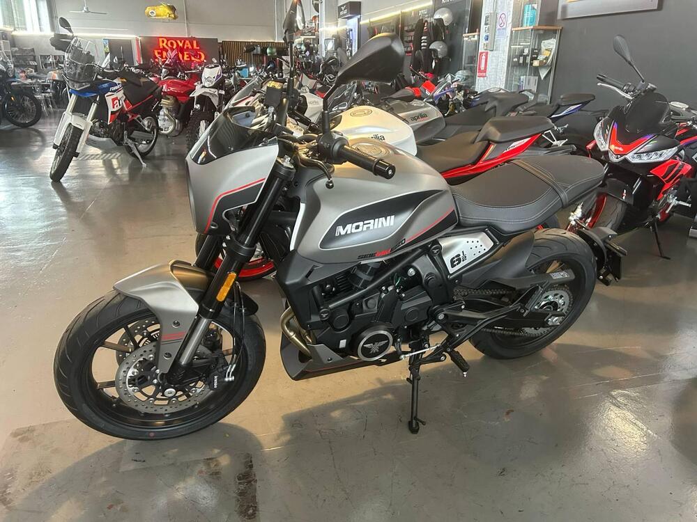 Moto Morini SEIEMMEZZO STR (2022 - 25)