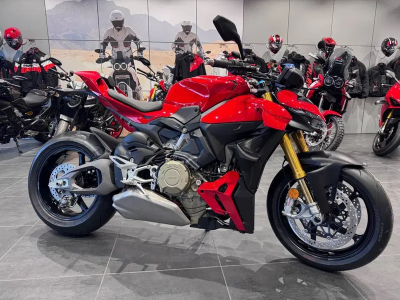 Ducati Streetfighter V4 S (2025 - 26) (2)