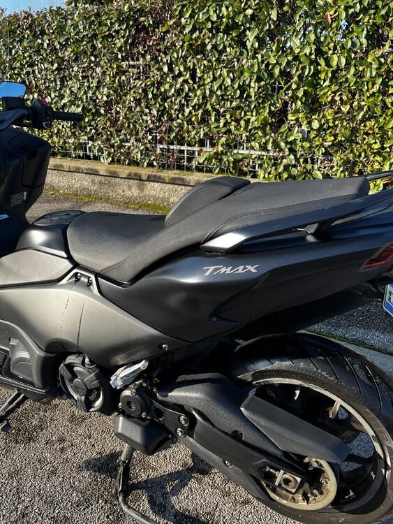 Yamaha T-Max 560 (2022 - 24) (2)