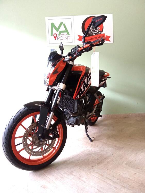 KTM 125 Duke ABS (2013 - 16) (2)