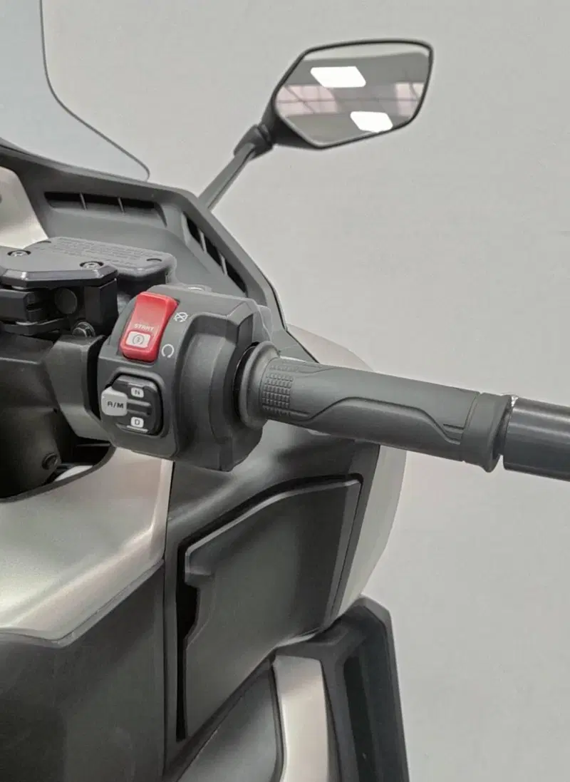 Honda Forza 750 DCT (2021 - 24) (6)