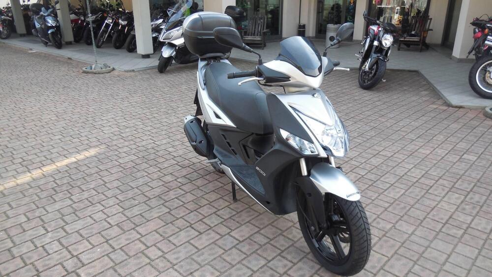 Kymco Agility 200i R16 + (2014 - 17) (3)