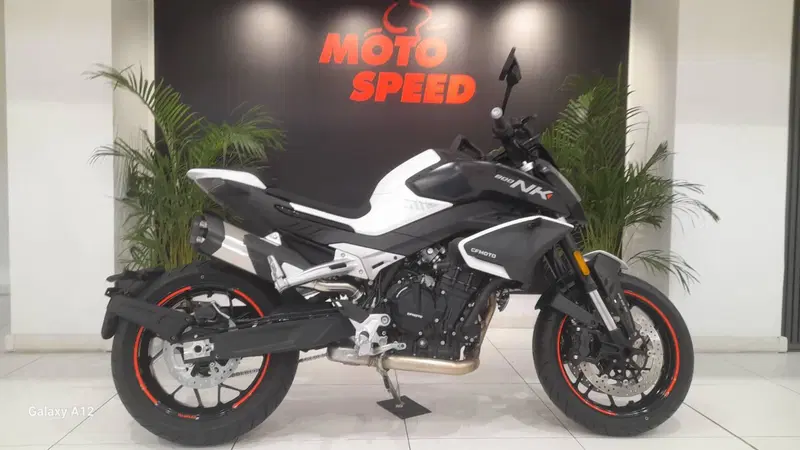 CFMOTO 800NK Advanced (2023 - 26)
