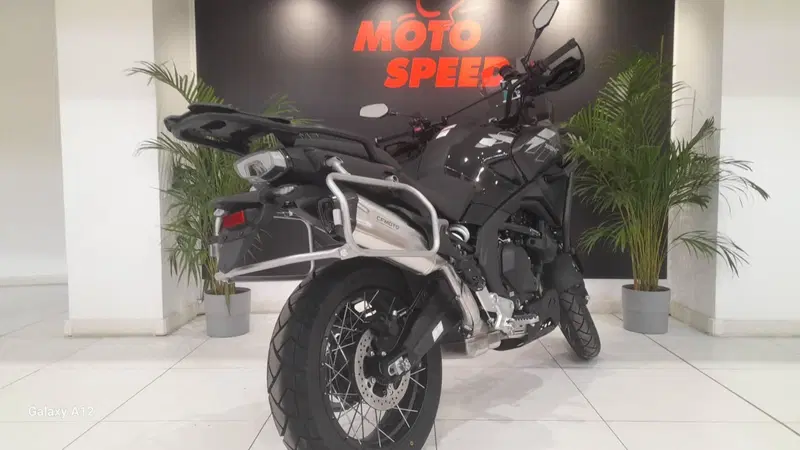 CFMOTO 700MT Adventure (2025 - 26) (4)
