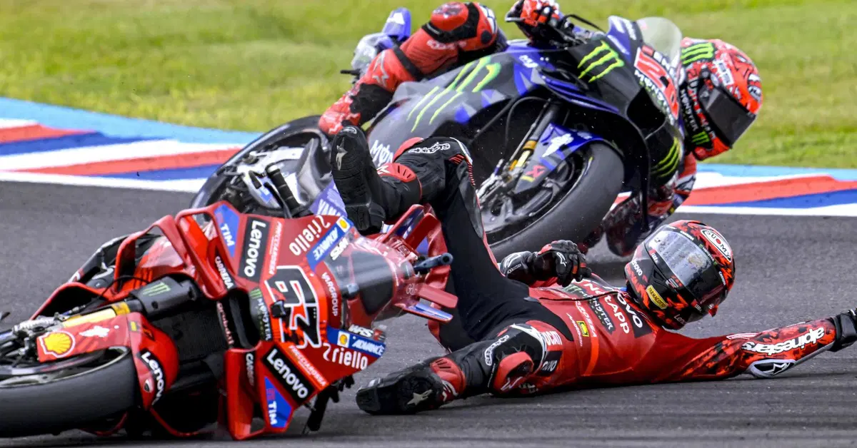 MotoGP 2025. GP di Argentina. Pecco Bagnaia mentre stava scivolando: "Mi vedevo gi&agrave; undicesimo..." 