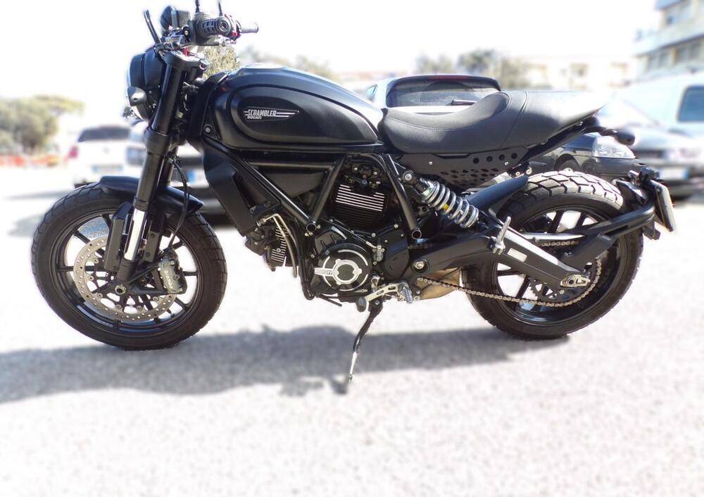 Ducati Scrambler 800 Icon Dark (2020)