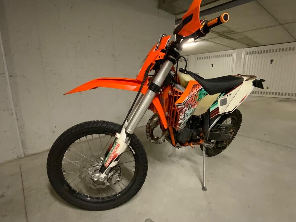 KTM 125 EXC Six Days (2011) (2)