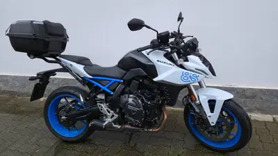 Suzuki GSX-8S (2023 - 24) usata