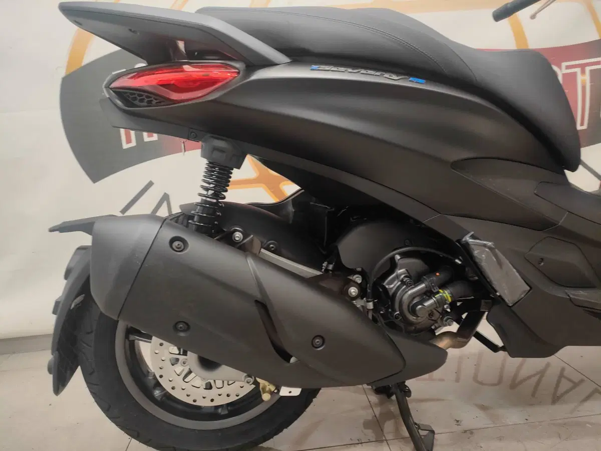 Piaggio Beverly 310 S (2025 - 26) (7)