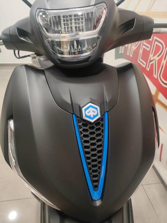 Piaggio Beverly 310 S (2025) (4)