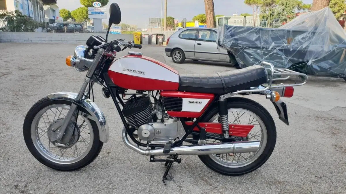Moto Guzzi 250 TS