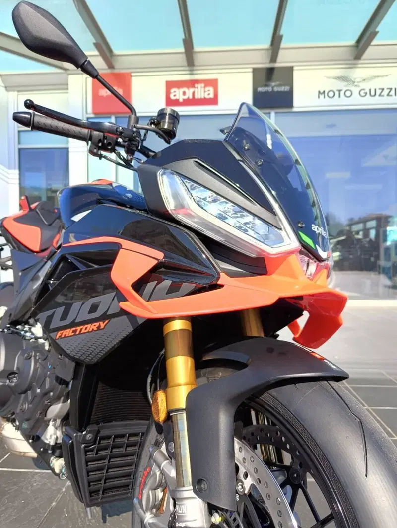 Aprilia Tuono V4 Factory (2025 - 26) (3)