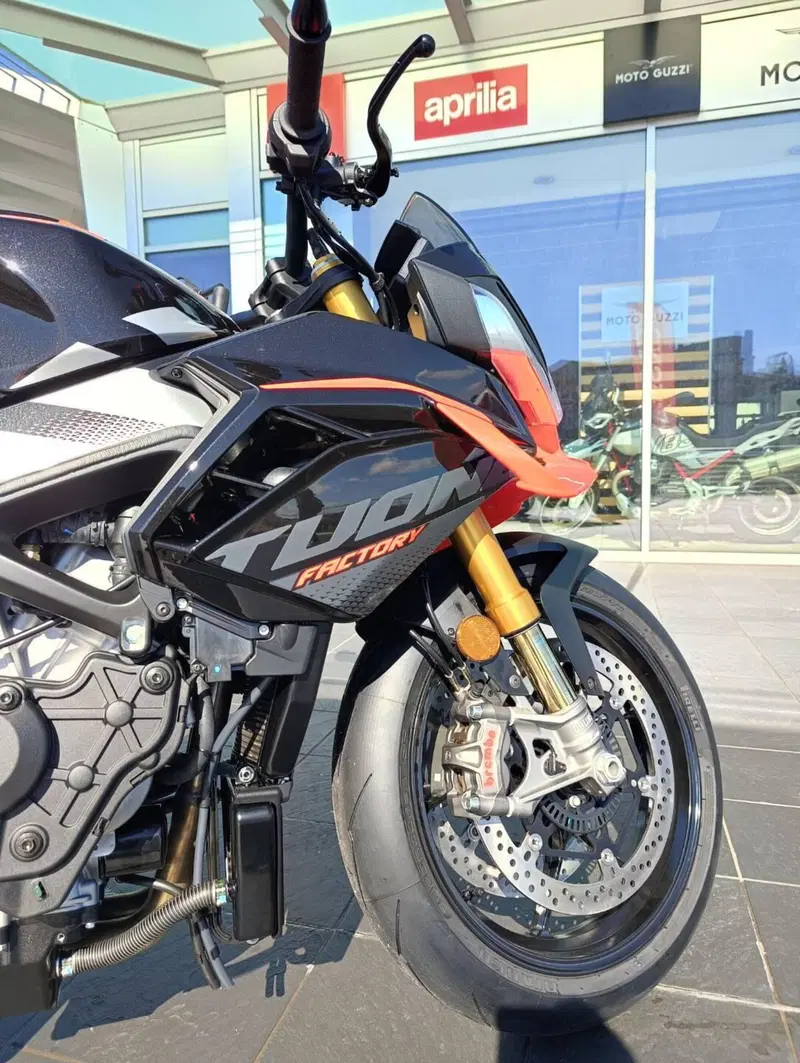Aprilia Tuono V4 Factory (2025 - 26) (8)
