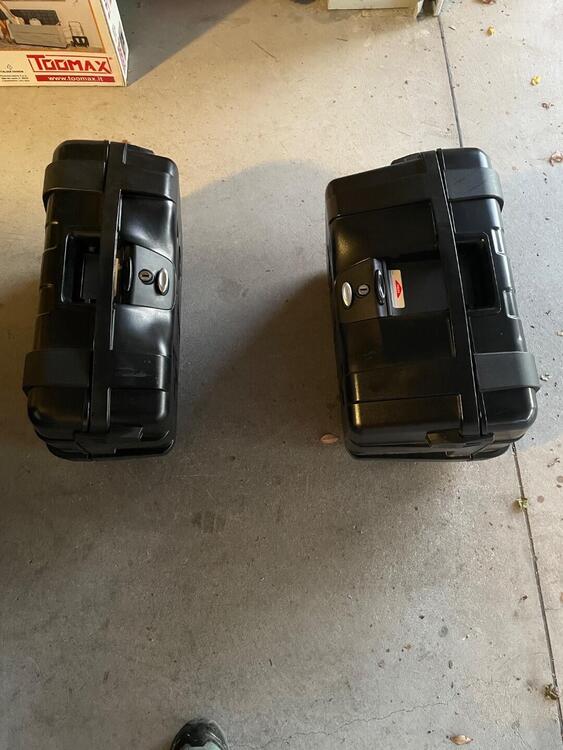 Givi Trekker 46 e 35 e Givi Maxia (3)