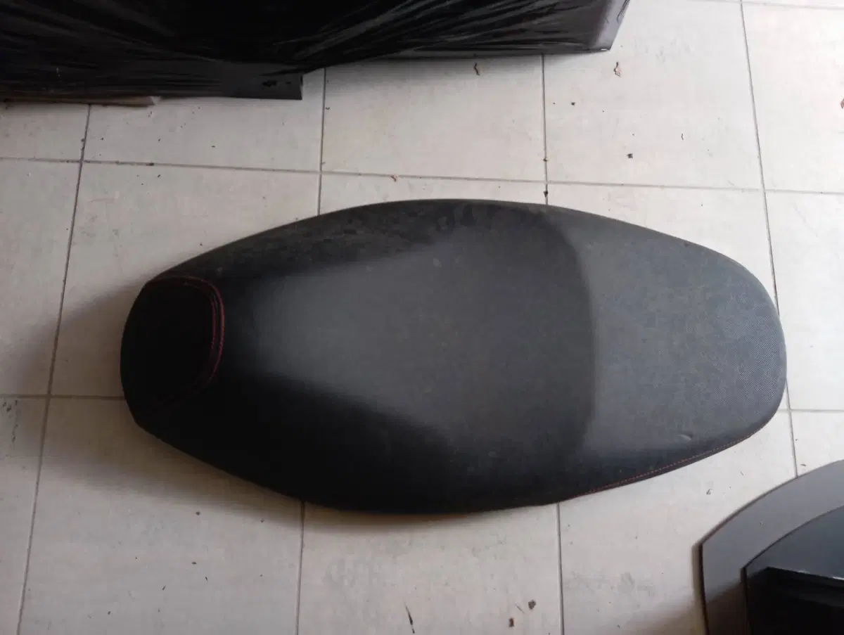 Sella Yamaha neo's 50