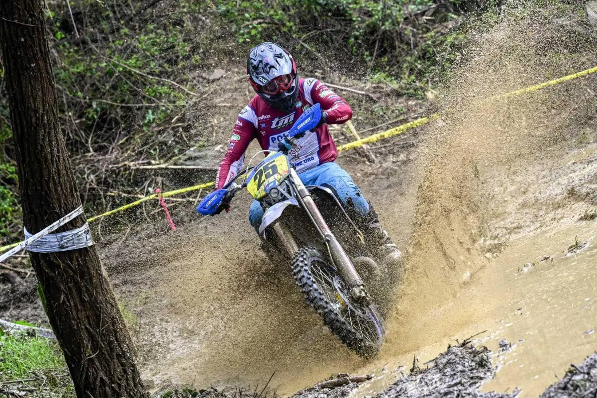 Enduro. Assoluti #4. Camaiore 2. Niente da fare: è doppietta Holcombe [VIDEO]