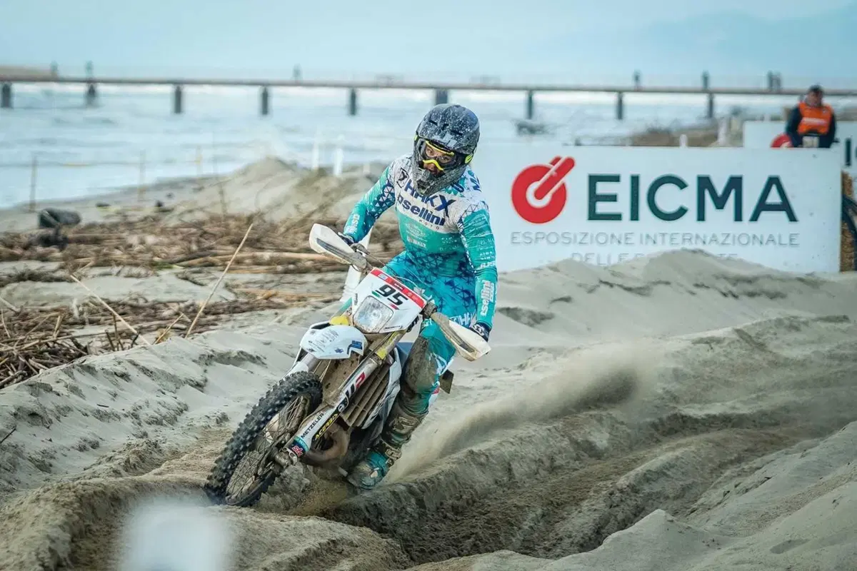 Enduro. Assoluti #4. Camaiore 2. Niente da fare: è doppietta Holcombe [VIDEO] (16)