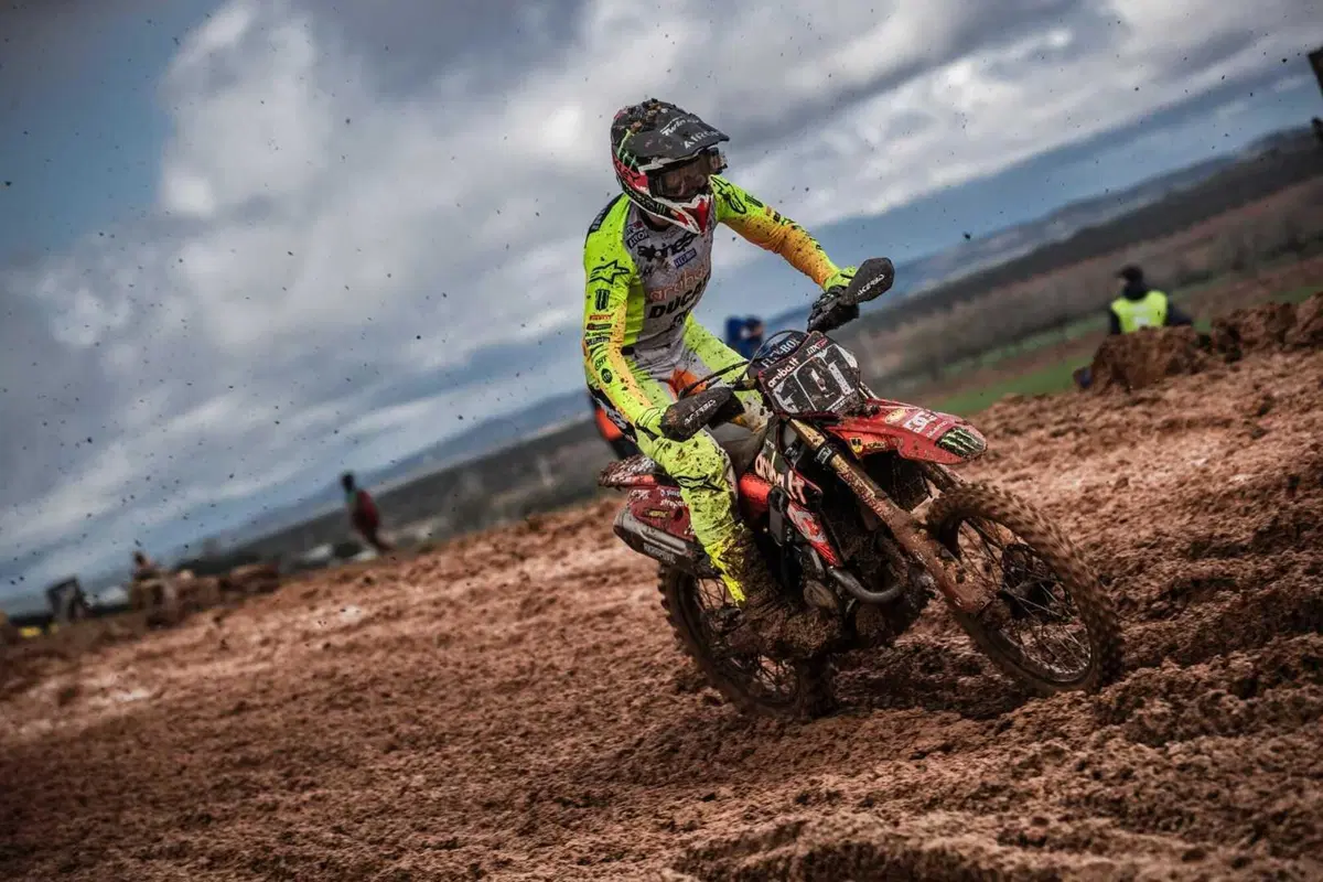 MXGP25 #2 Spagna. Doppietta Gajser MXGP, la prima di Zanchi, Everts leader MX2 [VIDEO] (12)