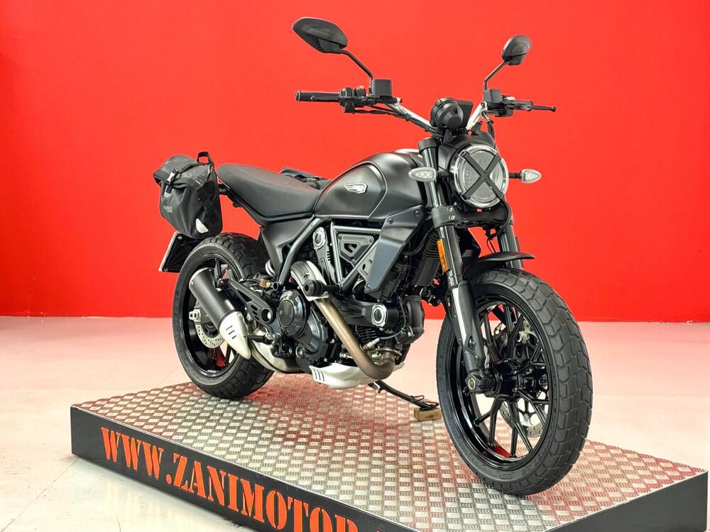 Ducati Scrambler 800 Icon Dark (2021 - 22) (2)