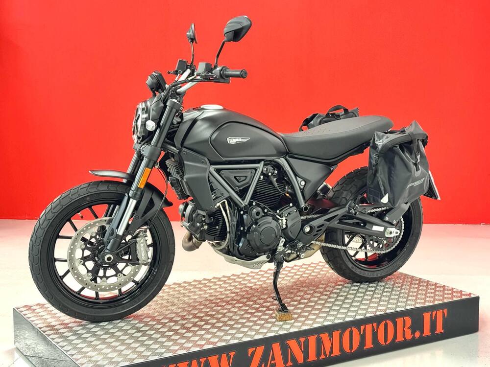 Ducati Scrambler 800 Icon Dark (2021 - 22) (4)