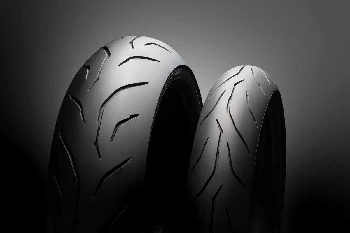 CURVEMASTER: Dunlop presenta la nuova SportSmart mk4 in modalità "videogame" (2)