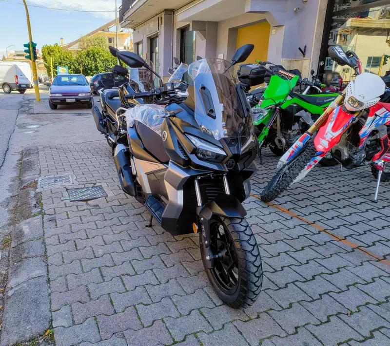 Voge Sfida SR1 ADV (2023 - 26) (8)