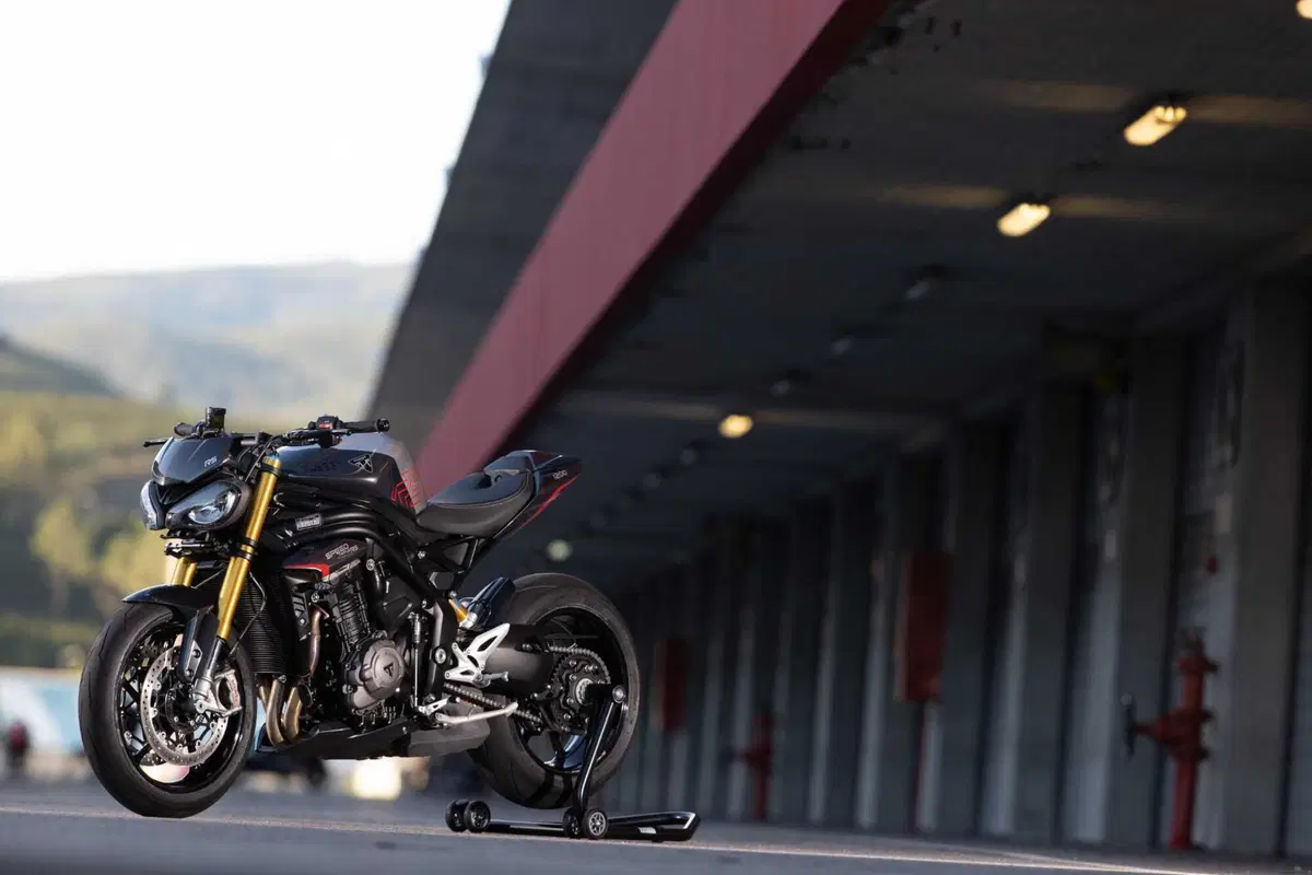 Triumph Speed Triple 1200 RS 2025 TEST [GALLERY] (41)