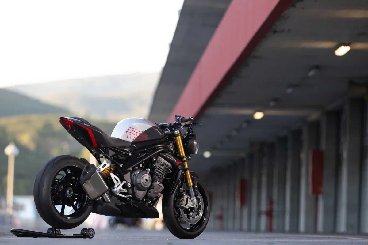Triumph Speed Triple 1200 RS 2025 TEST [GALLERY] (48)