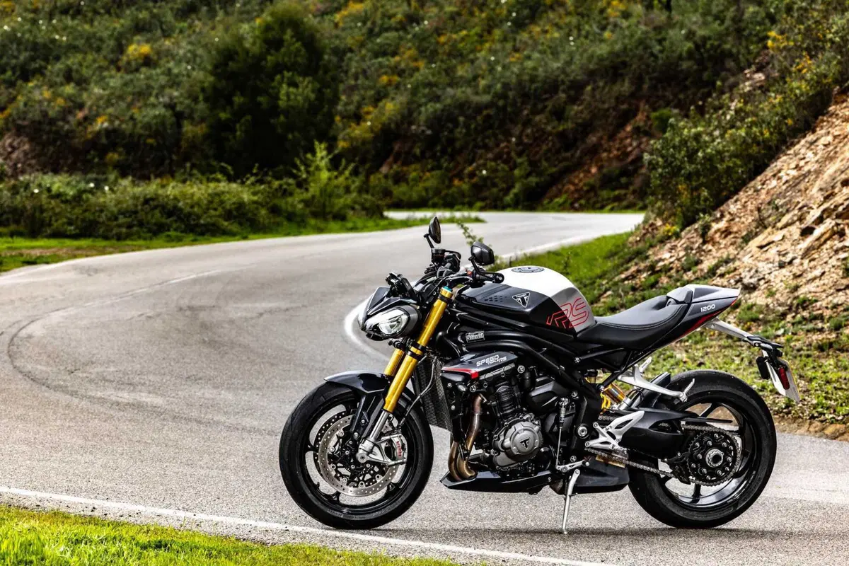 Triumph Speed Triple 1200 RS 2025 TEST [GALLERY] (55)